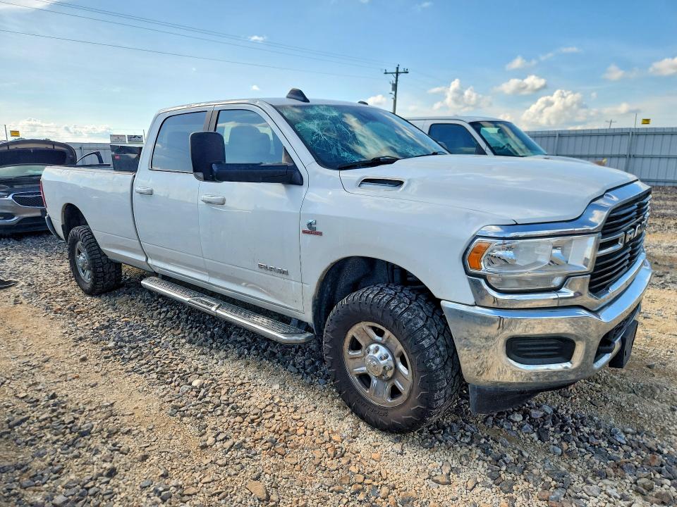 55128756 :رقم المزاد ، 3C6UR5JLXMG542082 vin ، 2021 Ram 2500 مزاد بيع