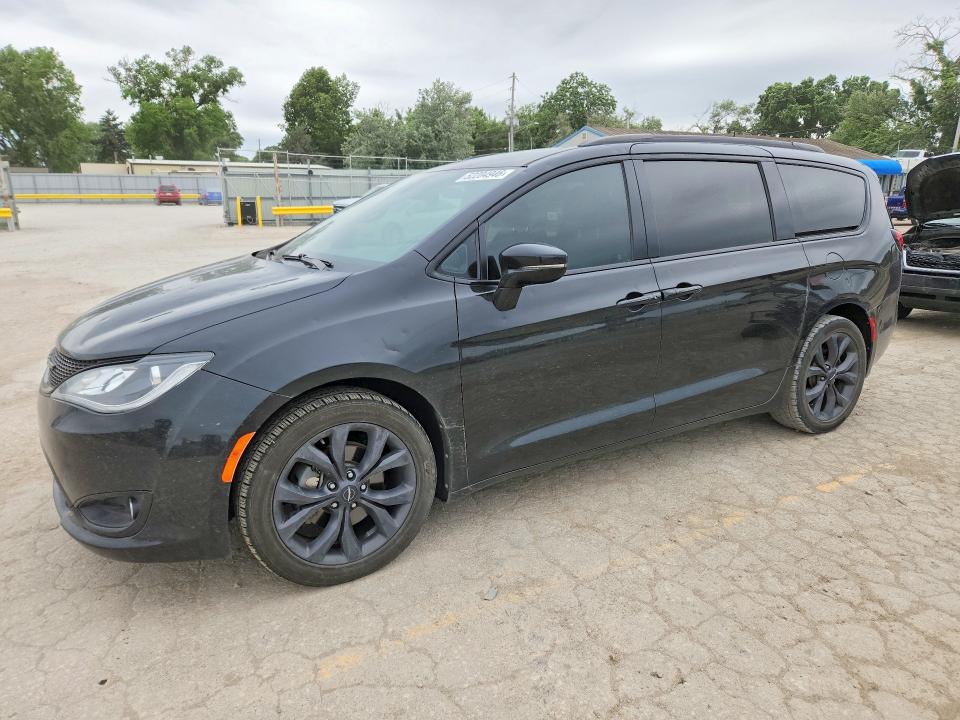 Продажа на аукционе авто 2018 Chrysler Pacifica, vin: 2C4RC1GG4JR194420, номер лота: 52204946