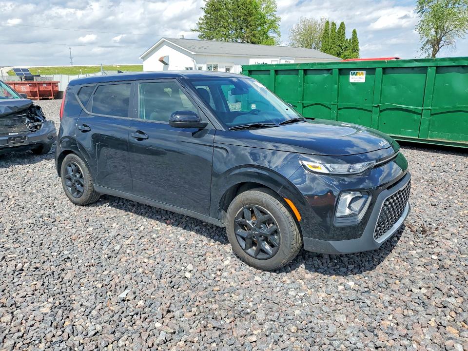2022 Kia Soul მანქანა იყიდება აუქციონზე, vin: KNDJ23AU1N7185725, აუქციონის ნომერი: 51852756