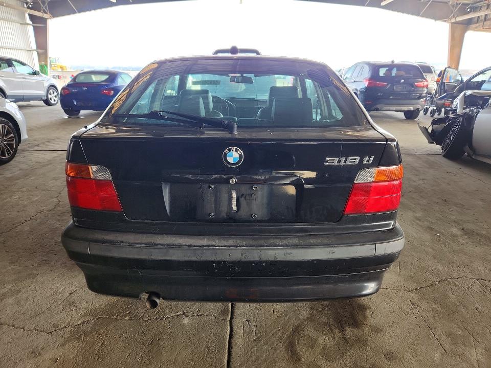 1998 Bmw 318 მანქანა იყიდება აუქციონზე, vin: WBACG833XWKC85087, აუქციონის ნომერი: 49834916