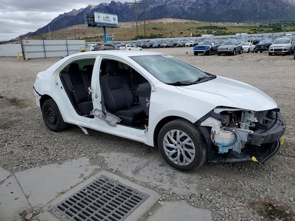 Продаж на аукціоні авто 2018 Toyota Corolla, vin: 2T1BURHE5JC000679, номер лоту: 53881016