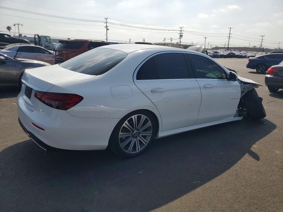 Aukcja sprzedaży 2022 Mercedes-benz E, vin: W1KZF8DB1NB025989, numer aukcji: 53745226