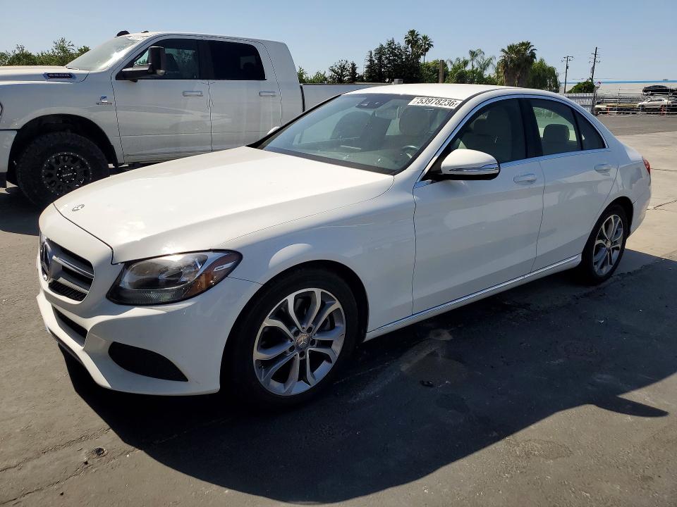 53978236 :رقم المزاد ، 55SWF4JB0FU083518 vin ، 2015 Mercedes-benz C مزاد بيع