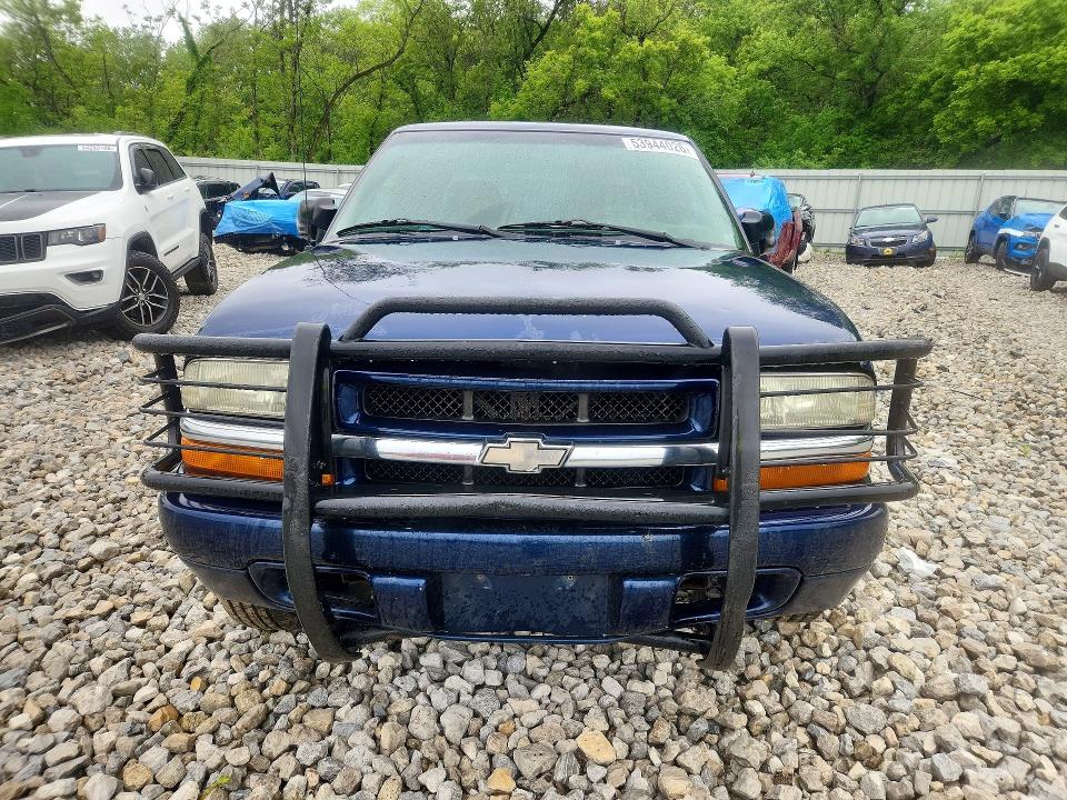 53944026 :رقم المزاد ، 1GCDT13X23K156329 vin ، 2003 Chev S Truck مزاد بيع