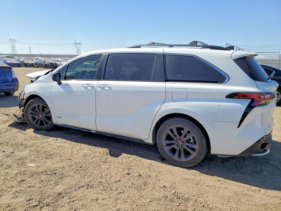 Продаж на аукціоні авто 2021 Toyota Sienna, vin: 5TDDRKEC0MS061793, номер лоту: 54672396