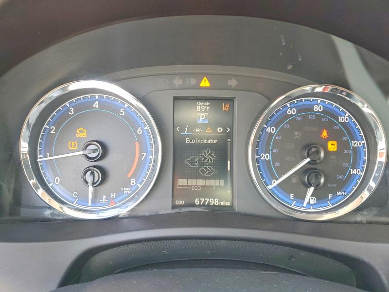 54516776 :رقم المزاد ، 5YFBURHE2JP785775 vin ، 2018 Toyota Corolla مزاد بيع
