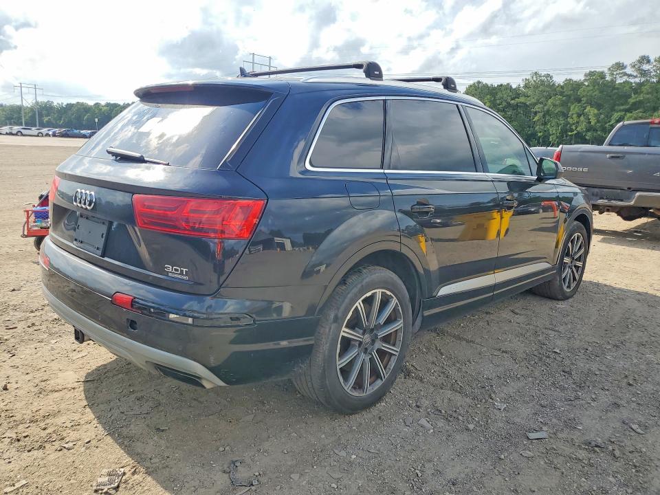 2017 Audi Q7 მანქანა იყიდება აუქციონზე, vin: WA1LAAF75HD012275, აუქციონის ნომერი: 53927836