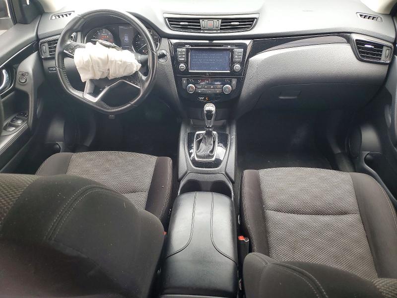 51512586 :رقم المزاد ، JN1BJ1CRXHW105808 vin ، 2017 Nissan Rogue Sport مزاد بيع