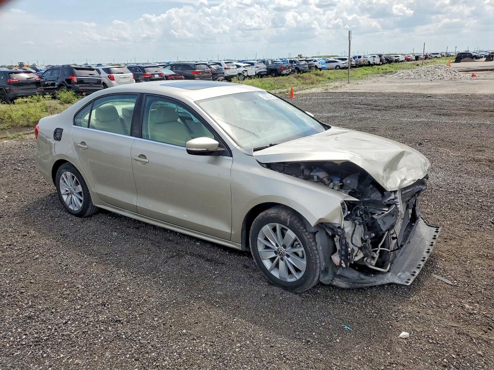 Продажа на аукционе авто 2015 Volkswagen Jetta, vin: 3VWD17AJ0FM285350, номер лота: 53027426