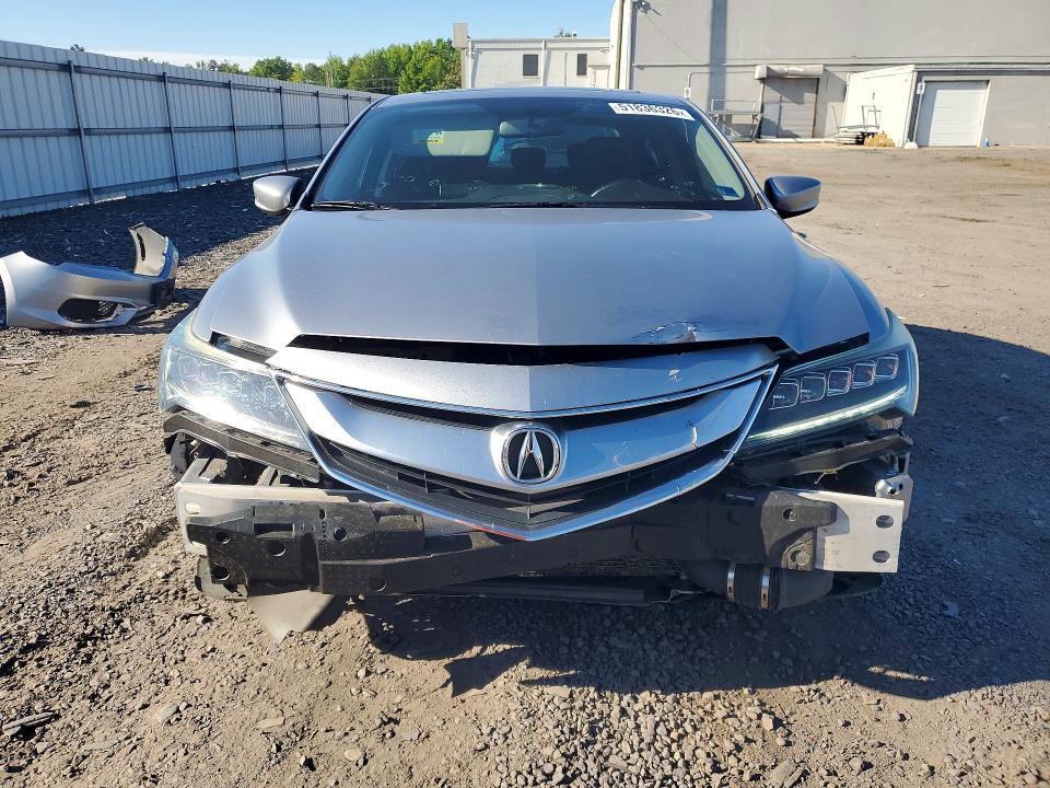 Auction sale of the 2017 Acura Ilx, vin: 19UDE2F35HA015892, lot number: 51836326