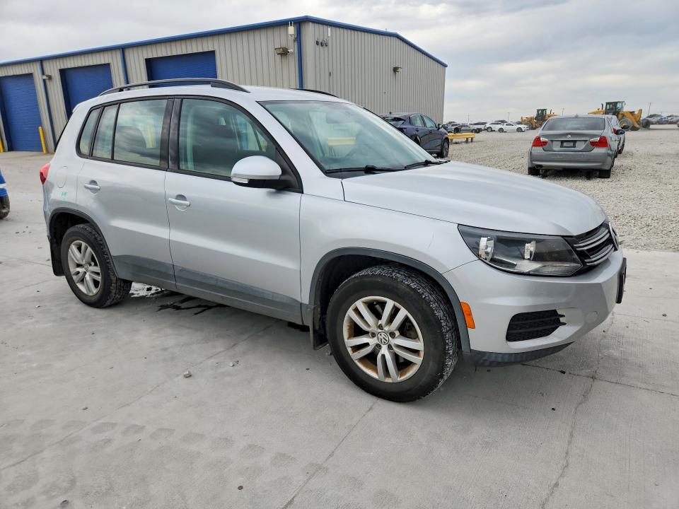 2015 Volkswagen Tiguan მანქანა იყიდება აუქციონზე, vin: WVGBV7AX3FW610040, აუქციონის ნომერი: 53562166