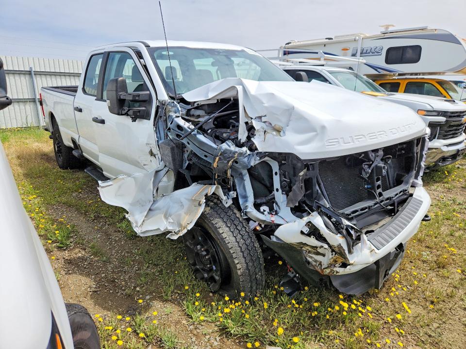 51350796 :رقم المزاد ، 1FT8W3BA1PED44605 vin ، 2023 Ford F350 مزاد بيع