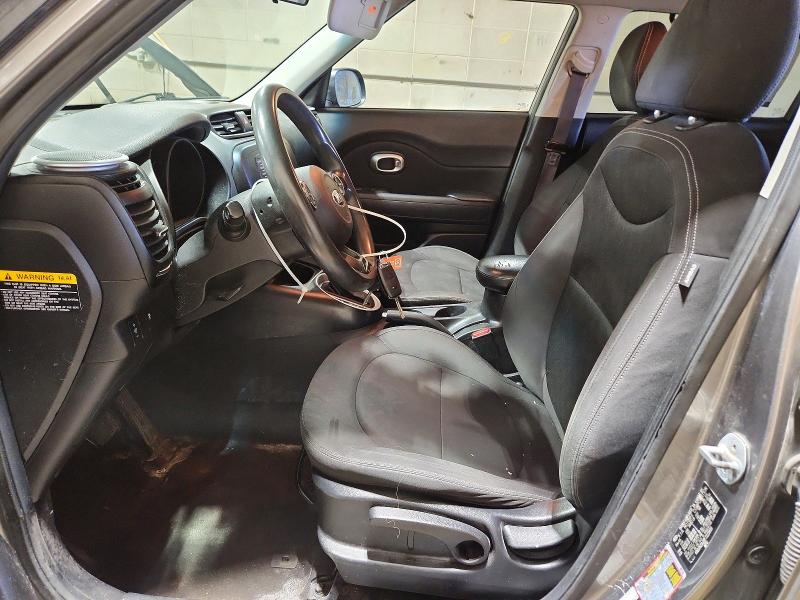 52258986 :رقم المزاد ، KNDJN2A28F7225610 vin ، 2015 Kia Soul مزاد بيع