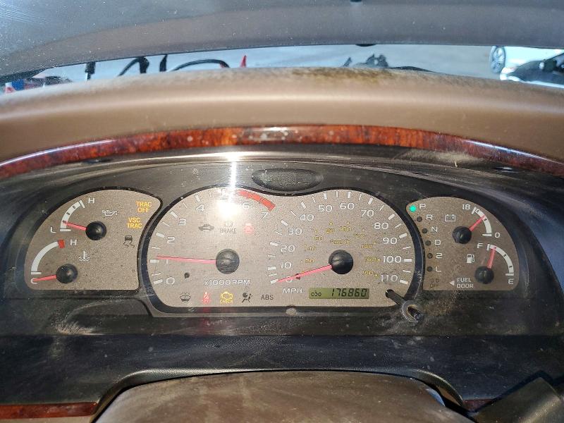 Aukcja sprzedaży 2002 Toyota Sequoia, vin: 5TDZT34A42S118569, numer aukcji: 52266646