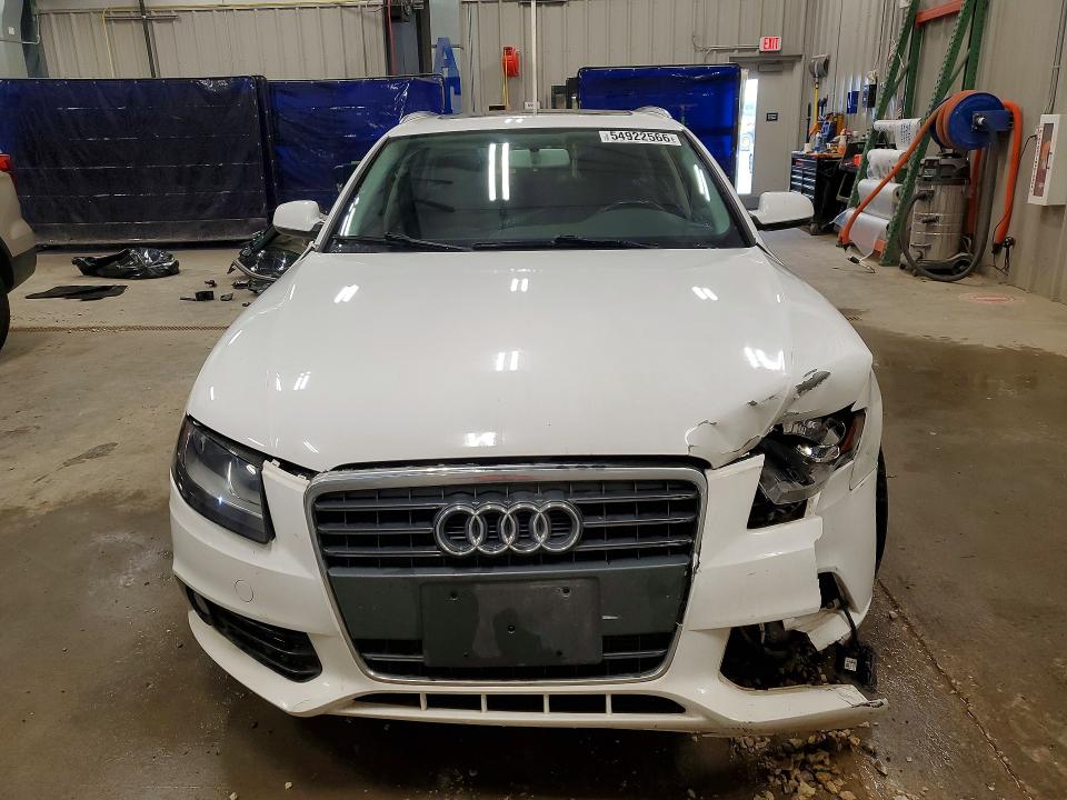 54922566 :رقم المزاد ، WAUSFAFL6AA008076 vin ، 2010 Audi A4 مزاد بيع