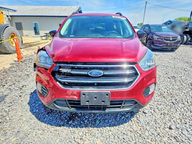 Продажа на аукционе авто 2018 Ford Escape, vin: 1FMCU0GD7JUD37460, номер лота: 52923386