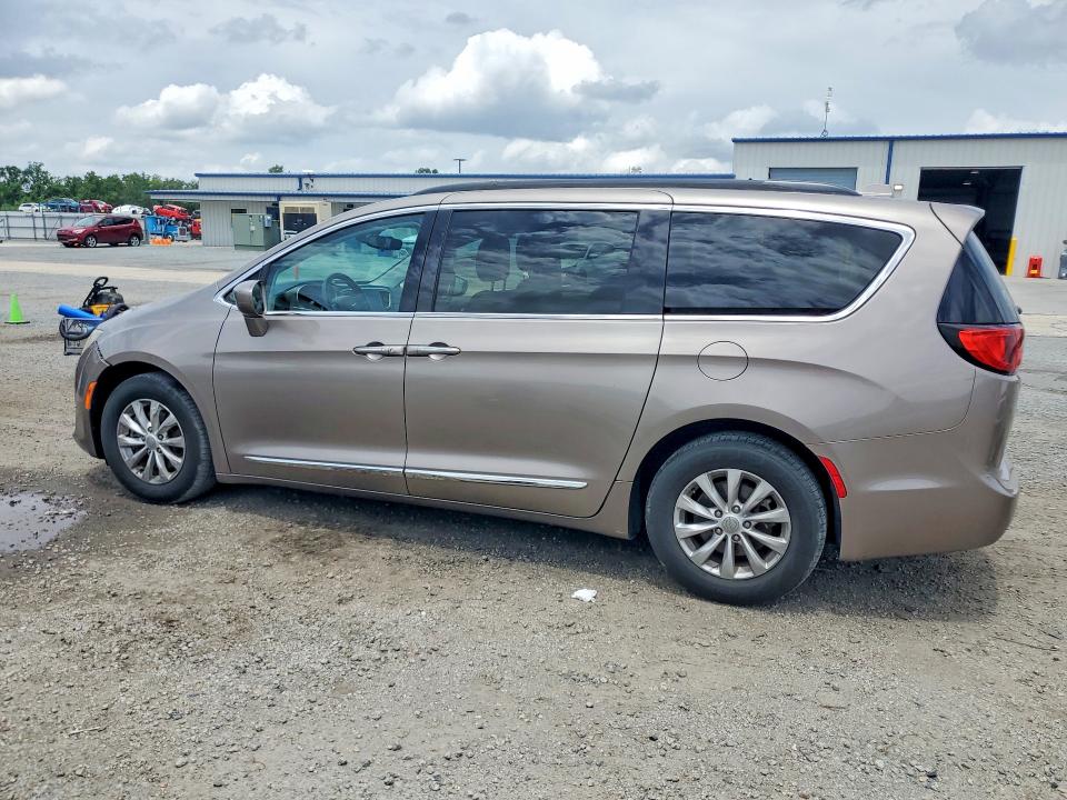 54715526 :رقم المزاد ، 2C4RC1BG3HR535453 vin ، 2017 Chrysler Pacifica مزاد بيع