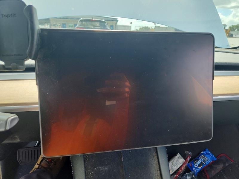 54539136 :رقم المزاد ، 5YJ3E1EB0NF267758 vin ، 2022 Tesla Model 3 مزاد بيع