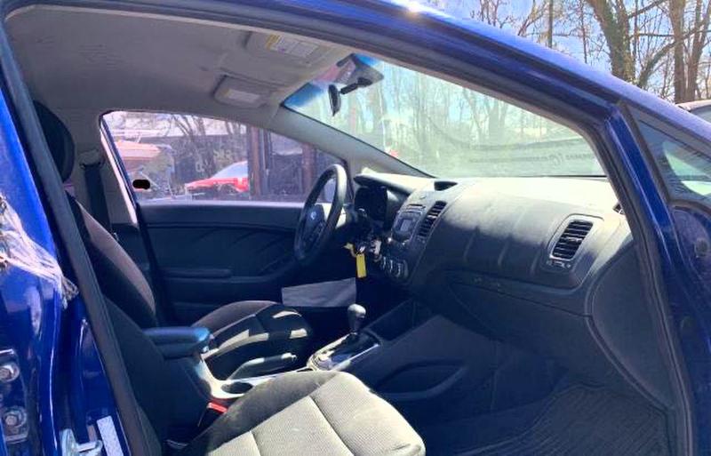Продажа на аукционе авто 2017 Kia Forte, vin: 3KPFK4A78HE045956, номер лота: 55801636