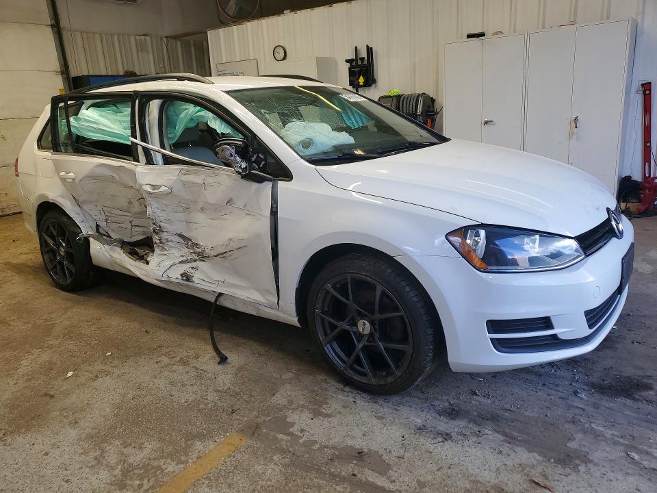 54786836 :رقم المزاد ، 3VWCA7AU8FM520633 vin ، 2015 Volkswagen Golf مزاد بيع