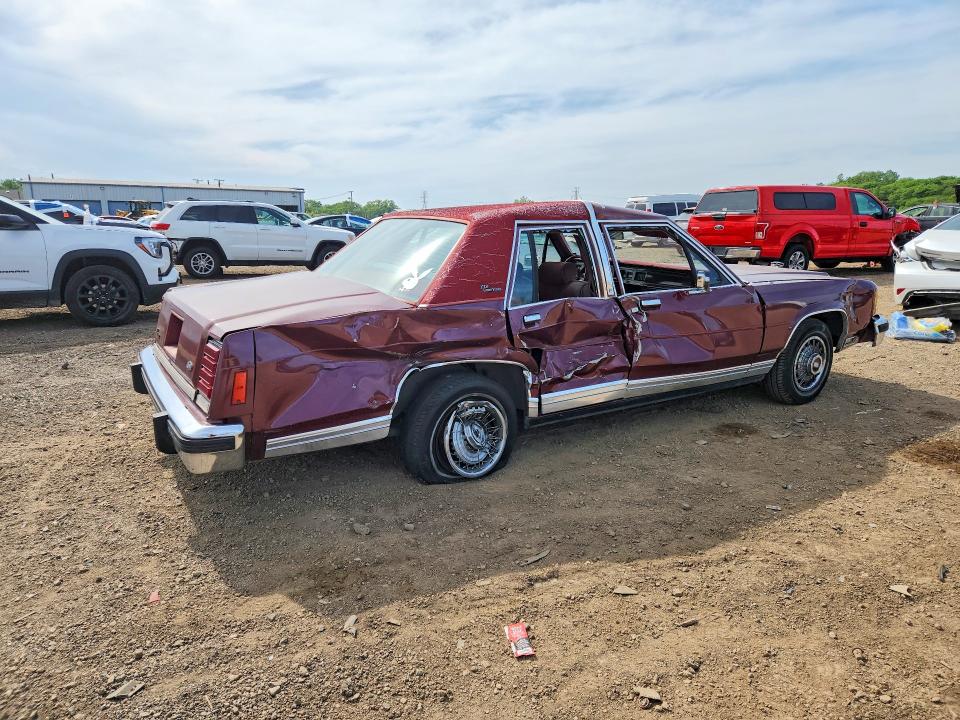 1985 Ford Ltd მანქანა იყიდება აუქციონზე, vin: 2FABP43F6FX145930, აუქციონის ნომერი: 55452536