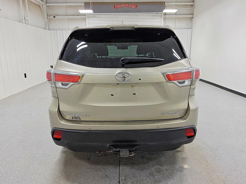 51300116 :رقم المزاد ، 5TDDKRFH2ES066096 vin ، 2014 Toyota Highlander مزاد بيع