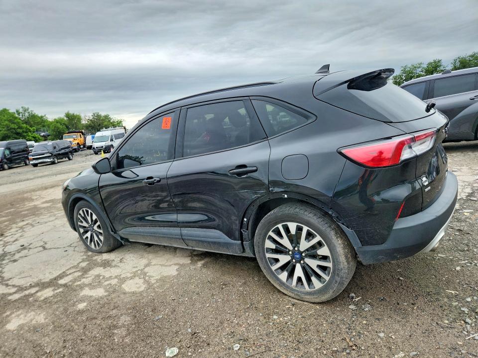 53929706 :رقم المزاد ، 1FMCU0BZ9LUC22557 vin ، 2020 Ford Escape مزاد بيع