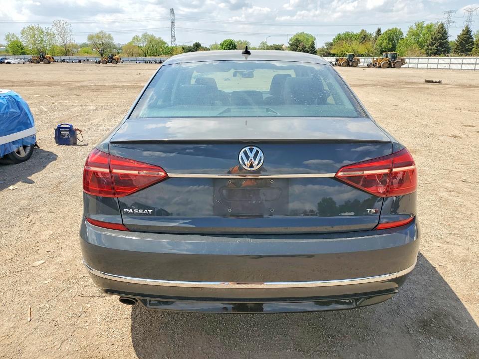 2017 Volkswagen Passat მანქანა იყიდება აუქციონზე, vin: 1VWDT7A35HC012744, აუქციონის ნომერი: 52508436