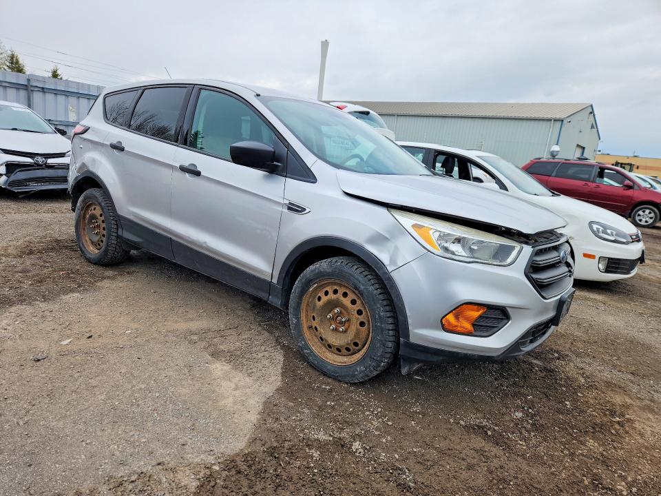 2017 Ford Escape მანქანა იყიდება აუქციონზე, vin: 1FMCU0F71HUC40244, აუქციონის ნომერი: 52613746