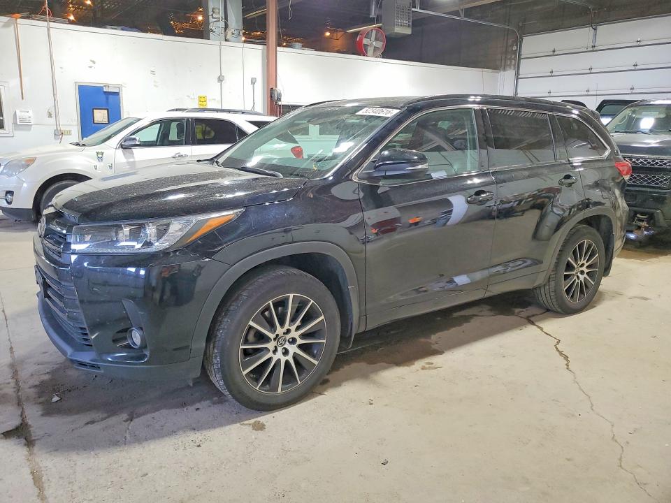 52340616 :رقم المزاد ، 5TDJZRFH6HS443919 vin ، 2017 Toyota Highlander مزاد بيع