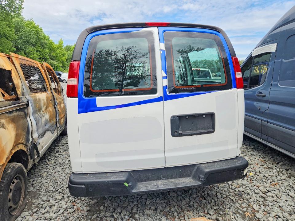Продажа на аукционе авто 2022 Chevrolet Express G2500, vin: 1GCWGAFP0N1270413, номер лота: 52665276