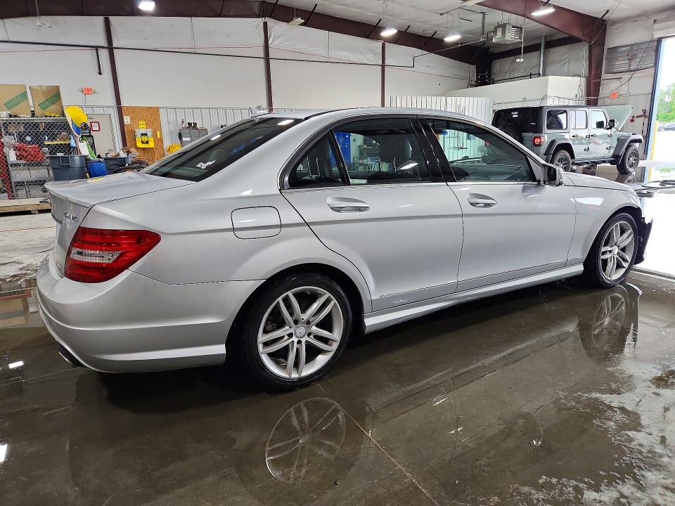 51885516 :رقم المزاد ، WDDGF8AB8EA934653 vin ، 2014 Mercedes-benz C مزاد بيع