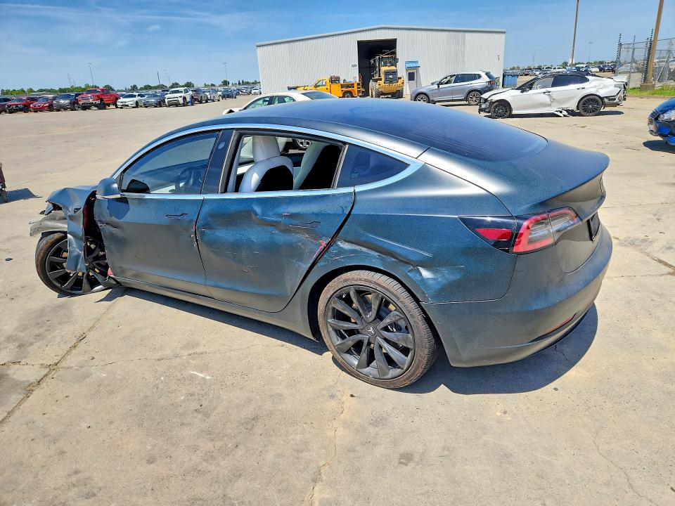 57375576 :رقم المزاد ، 5YJ3E1EB5KF539961 vin ، 2019 Tesla Model 3 مزاد بيع