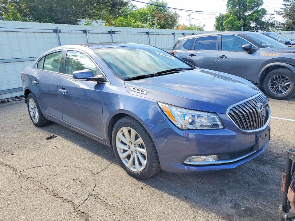 52900116 :رقم المزاد ، 1G4GB5G30FF215739 vin ، 2015 Buick Lacrosse مزاد بيع