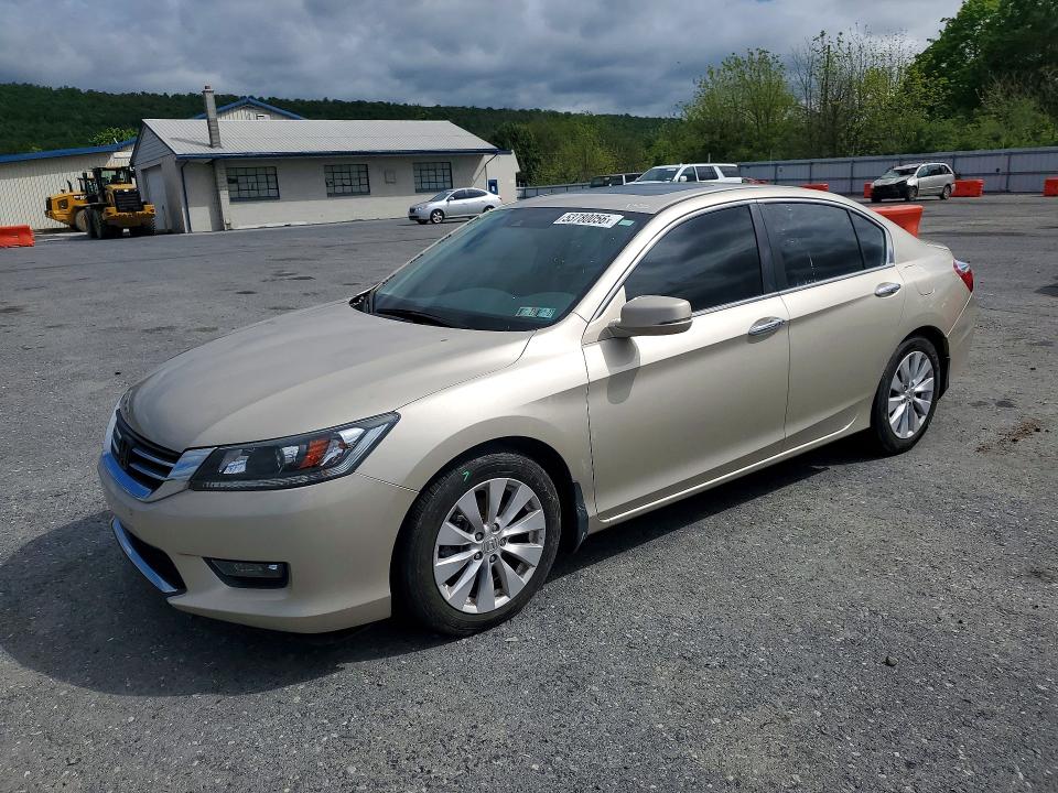 2015 Honda Accord მანქანა იყიდება აუქციონზე, vin: 1HGCR2F88FA054551, აუქციონის ნომერი: 53780056