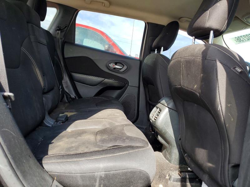 2015 Jeep Cherokee მანქანა იყიდება აუქციონზე, vin: 1C4PJLCB0FW637292, აუქციონის ნომერი: 52602736