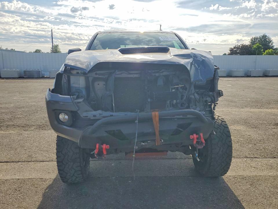 Продажа на аукционе авто 2017 Toyota Tacoma, vin: 5TFHZ5BN1HX013860, номер лота: 52881566