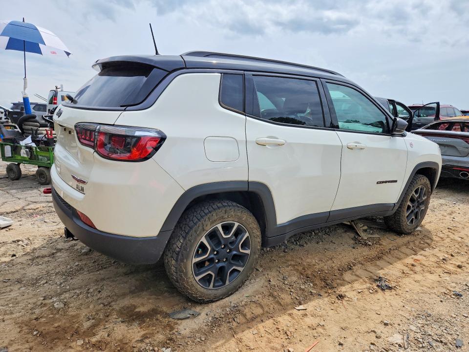 52152546 :رقم المزاد ، 3C4NJDDB3KT723191 vin ، 2019 Jeep Compass مزاد بيع