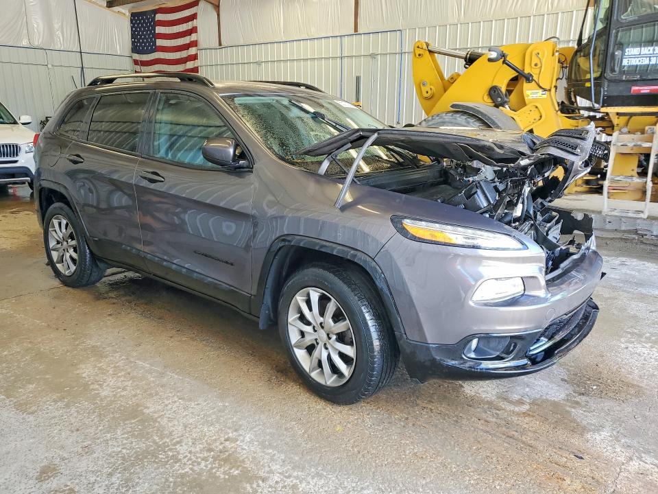 55132326 :رقم المزاد ، 1C4PJMCB4JD599642 vin ، 2018 Jeep Cherokee مزاد بيع