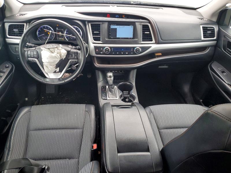 51036236 :رقم المزاد ، 5TDZZRFH2KS305532 vin ، 2019 Toyota Highlander مزاد بيع