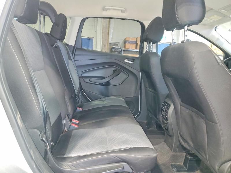 2017 Ford Escape მანქანა იყიდება აუქციონზე, vin: 1FMCU0GD9HUA00962, აუქციონის ნომერი: 52667596