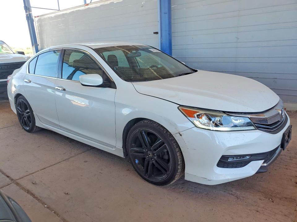 Продаж на аукціоні авто 2017 Honda Accord, vin: 1HGCR2F12HA031076, номер лоту: 54423686