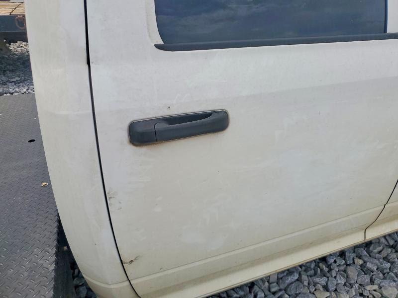 54471996 :رقم المزاد ، 3C7WRTCL4NG103046 vin ، 2022 Ram 3500 مزاد بيع