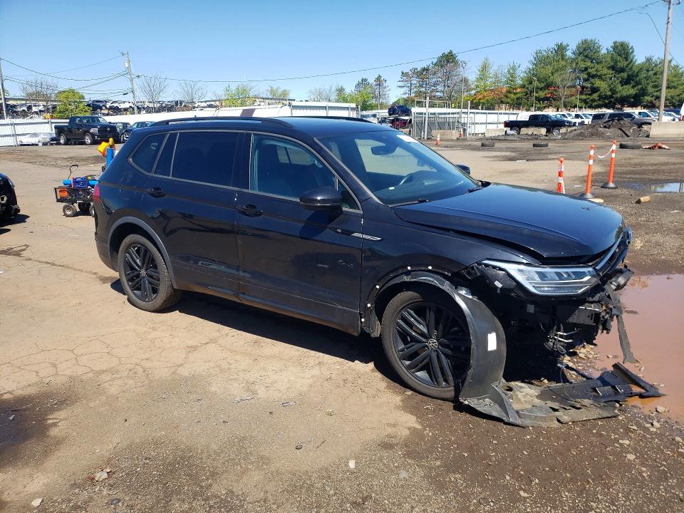 52341226 :رقم المزاد ، 3VV8B7AX9NM047471 vin ، 2022 Volkswagen Tiguan مزاد بيع