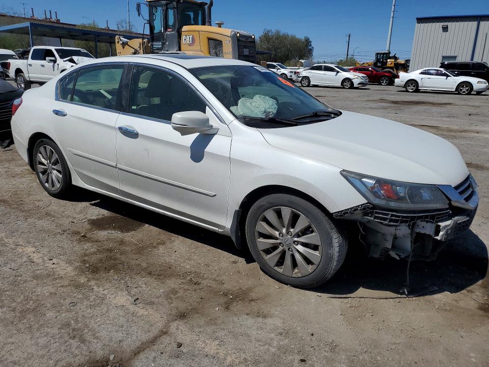 Продажа на аукционе авто 2015 Honda Accord, vin: 1HGCR2F84FA110372, номер лота: 54400996
