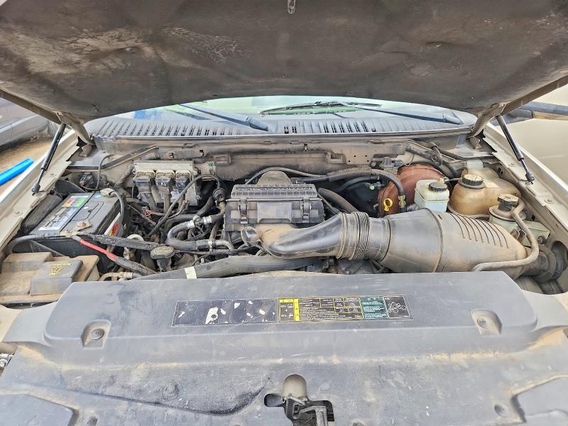 2005 Ford Expedition მანქანა იყიდება აუქციონზე, vin: 1FMFU20535LA58675, აუქციონის ნომერი: 52657376