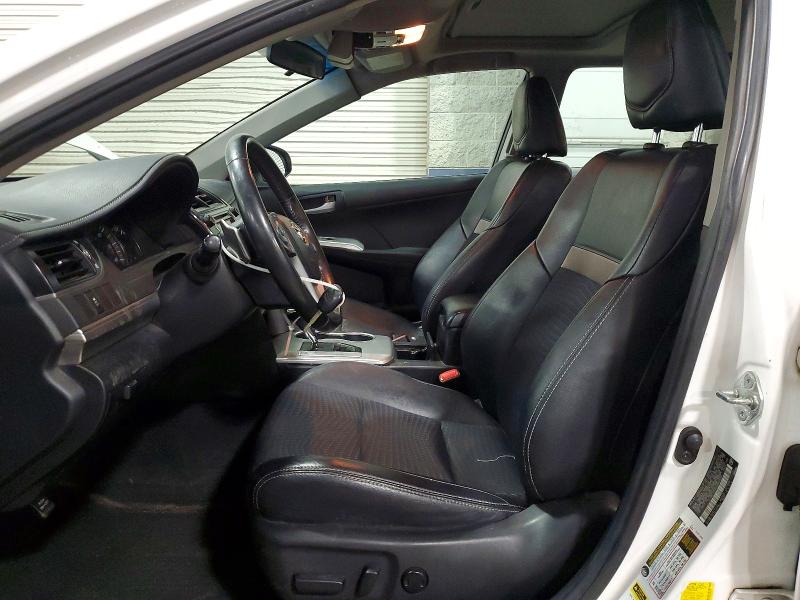 53753596 :رقم المزاد ، 4T1BF1FK6CU567473 vin ، 2012 Toyota Camry مزاد بيع