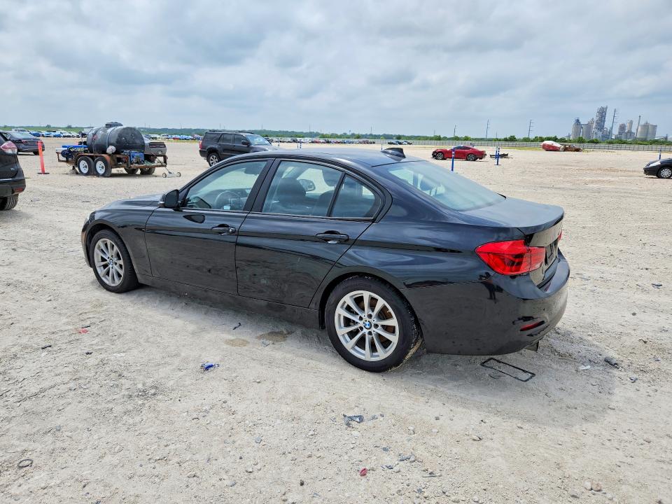 52484436 :رقم المزاد ، WBA8E1G59JNU90189 vin ، 2018 Bmw 320 مزاد بيع