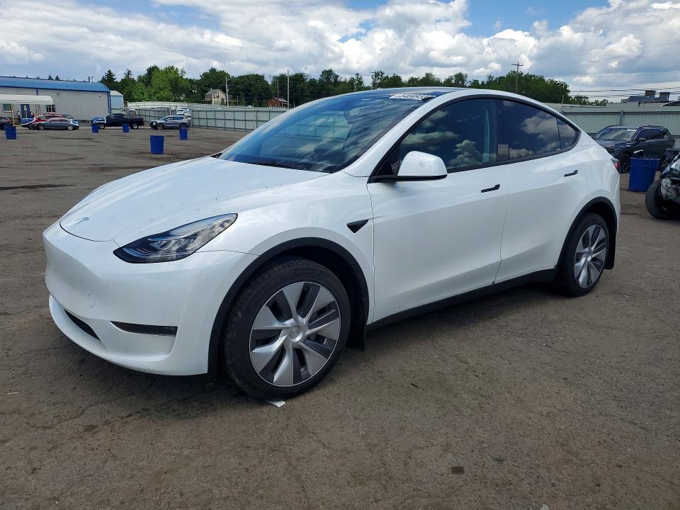 Auction sale of the 2023 Tesla Model Y, vin: 7SAYGDEE9PA053379, lot number: 54649336