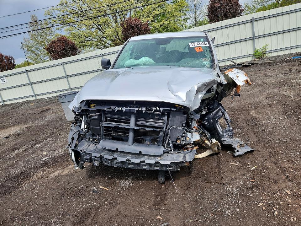 Продаж на аукціоні авто 2018 Ram 1500, vin: 1C6RR7FGXJS328601, номер лоту: 53763126